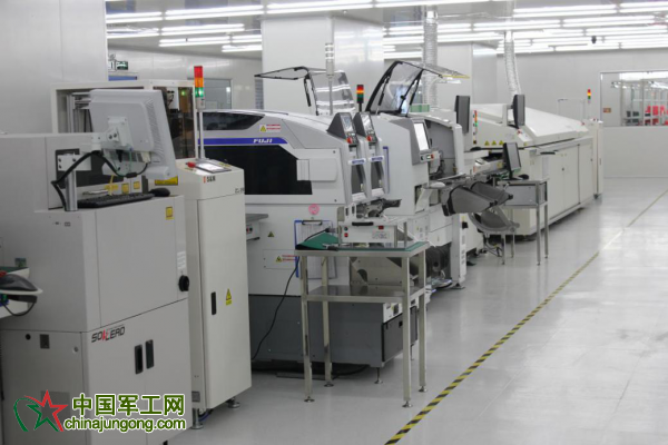 元存寬溫級固態硬盤設備