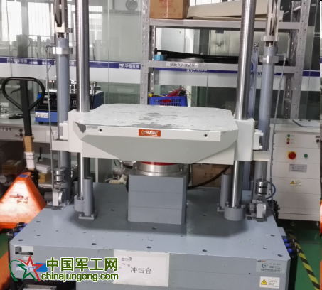 元存固態硬盤測試設備&mdash;&mdash;振動測試