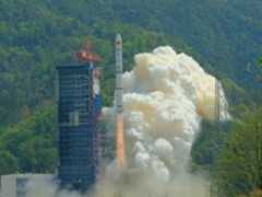 長征二號丙運載火箭成功發射遙感三十號06組衛星