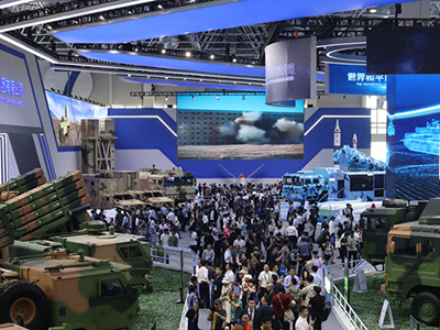 嘉賓云集中國航展航天科工展臺(tái) 點(diǎn)贊大國重器