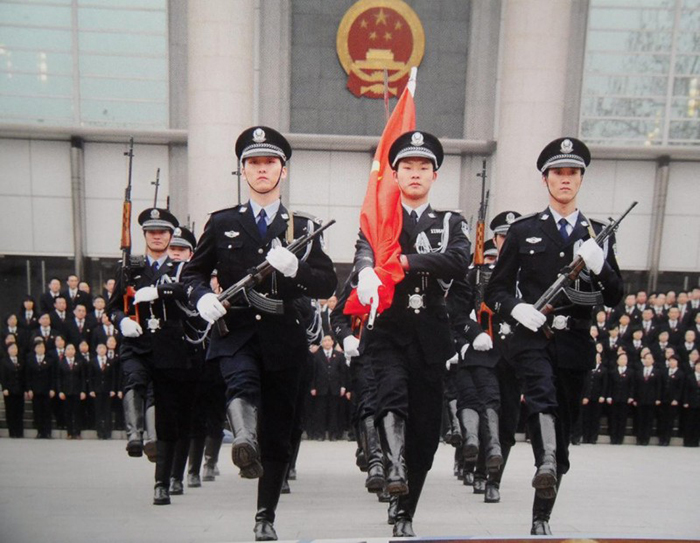 中軍軍弘傳承革命基因忠誠守護(hù)國家利益