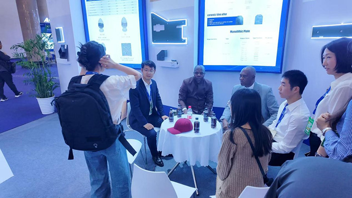 北京國際兩用先進技術裝備展成功舉辦,軍民融合創新成果引多國防務高官關注 北京國際兩用先進技術裝備展成功舉辦,軍民融合創新成果引多國防務高官關注