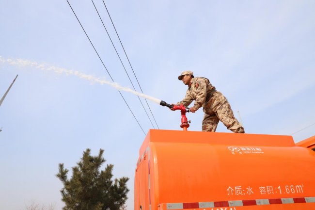錘煉“迷彩防線”硬作風 以練筑防守護夏甸平安